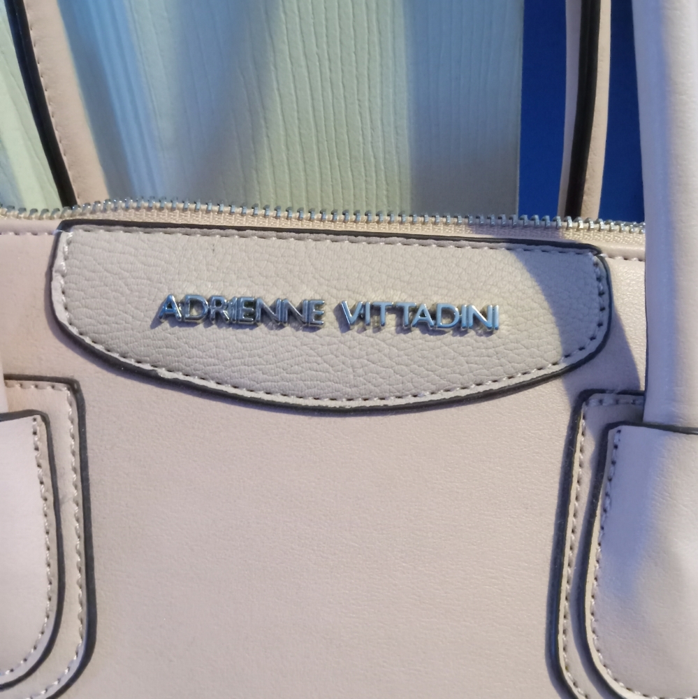 Purchase - Picture 2 of 3